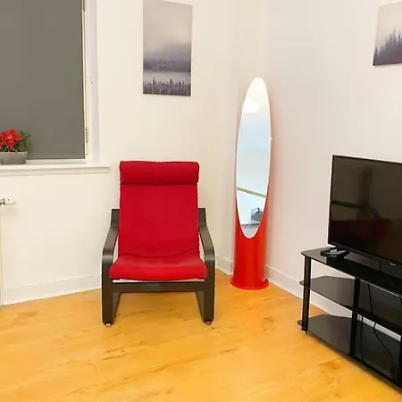 Cozy Nights - Ibrox Street Apartment Glasgow Exterior photo