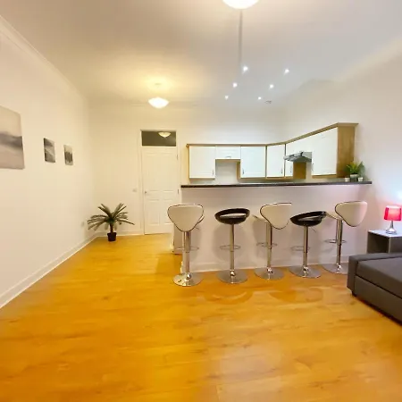 Cozy Nights - Ibrox Street Apartment Glasgow Exterior photo